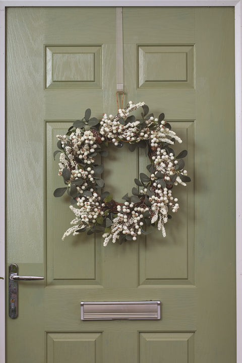 Winter Berry Wreath & Garland