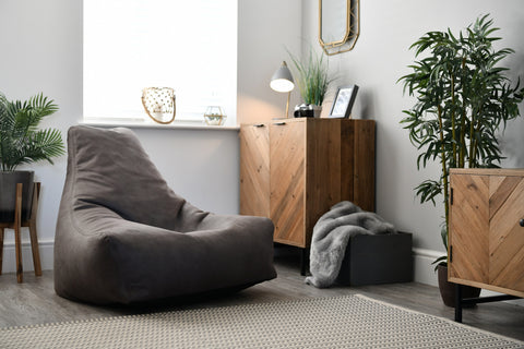 Luxury B Bag Indoor