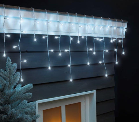 Outdoor LED Christmas icicle lights twinkle effect